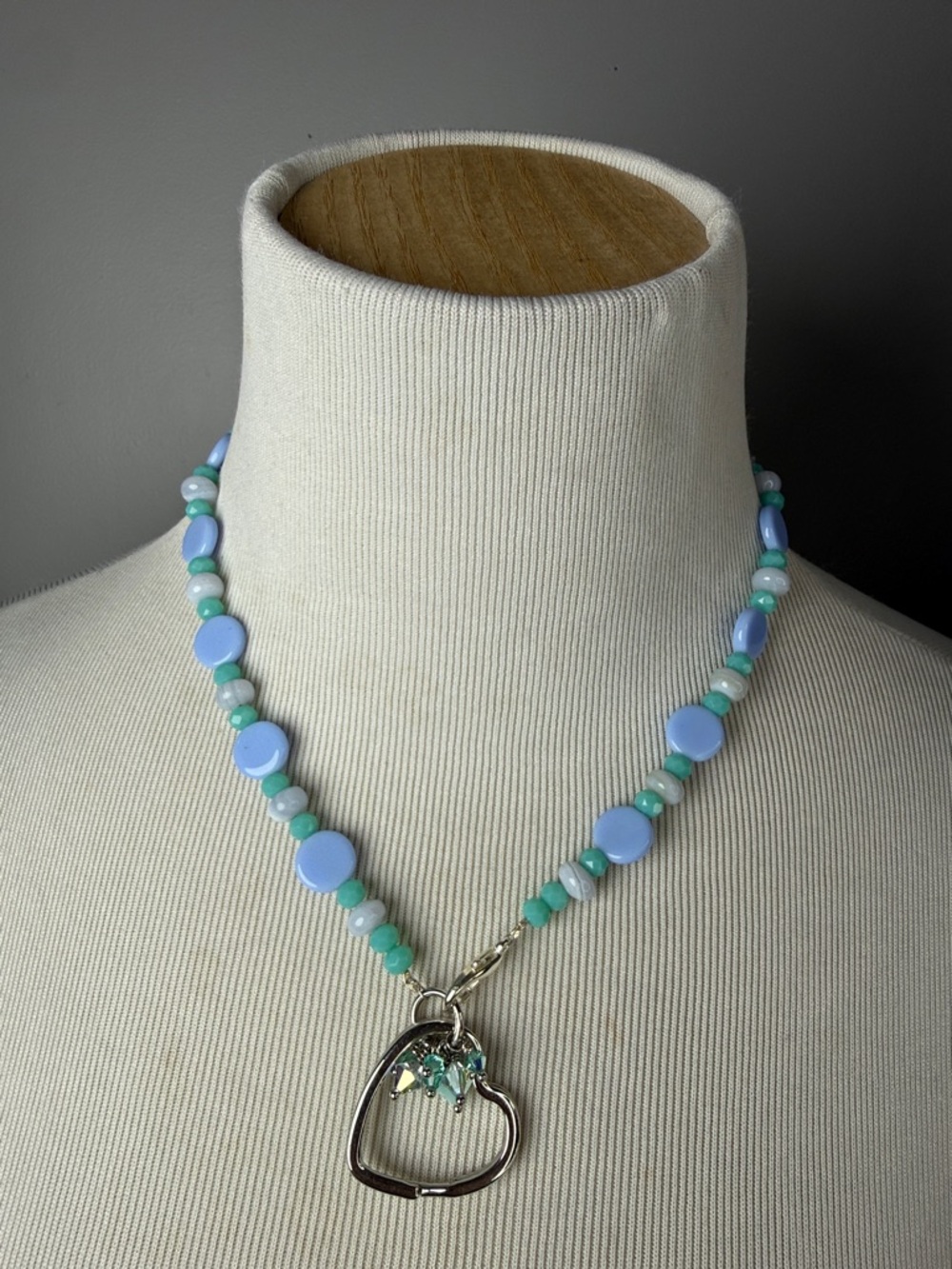 Heart & crystals charm Necklace